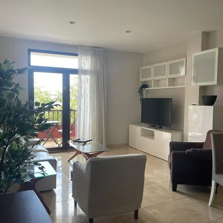 Waksman Apartment